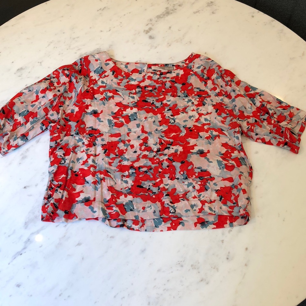 Abstract print top